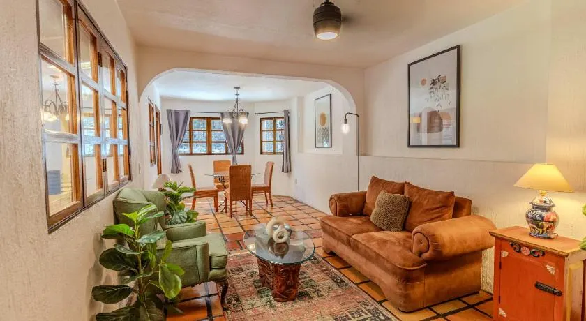 Casa Hidalgo Hideaway - Image 1