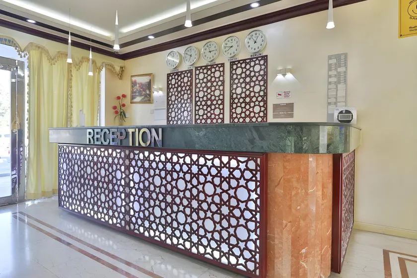 WAVES HOTEL - Image 1