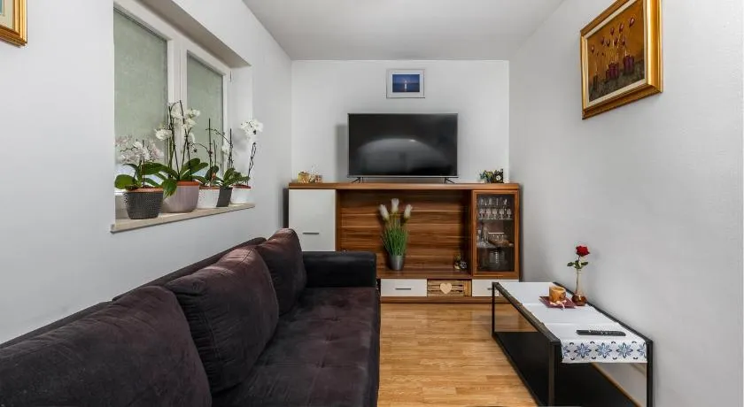 2 Bedroom Stunning Apartment In Novi Vinodolski - Image 1