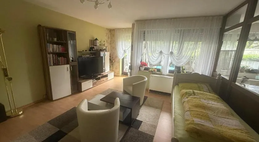 Zentrale Balkonwohnung Bad Essen ideal für Monteure - Image 1