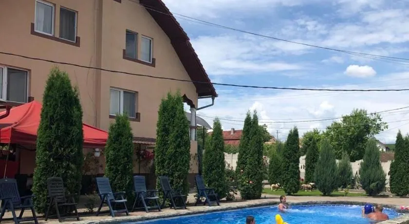Giandra Resort - Image 1