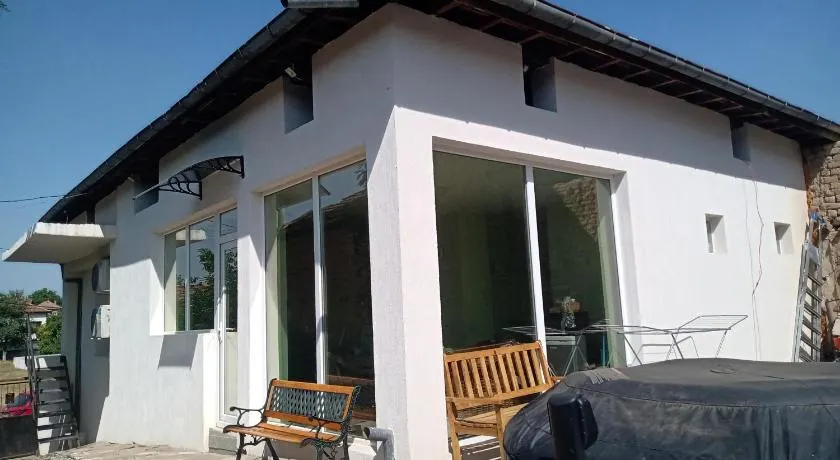 Tereza's Palace - Image 1