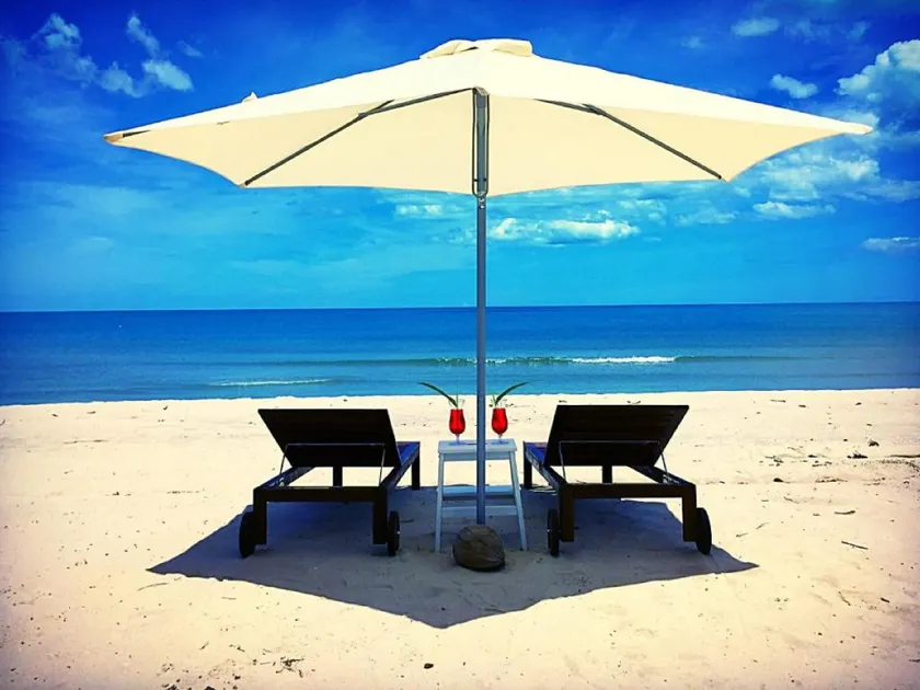 Le Petit Saint Tropez Beach Resort Khanom - Image 1