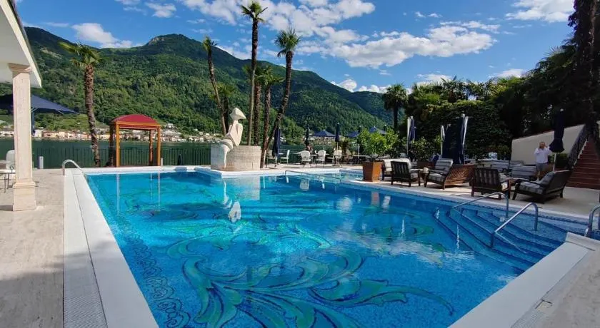 Platinum Suite & Spa - Image 1