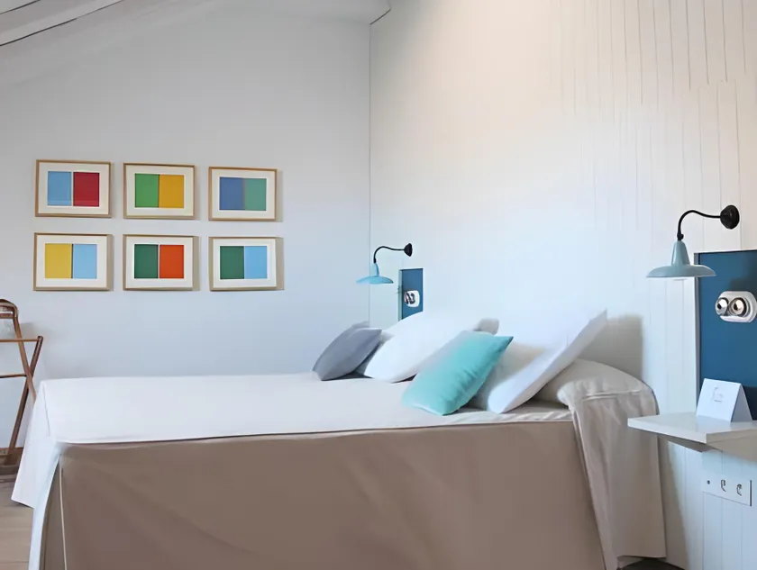 Hotel Ayllon - Image 1