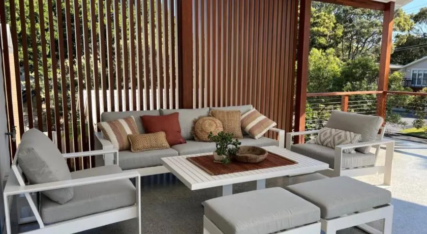 Luxury Beachside Apartment - Image 1