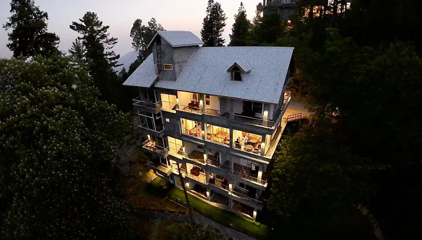Fogland Hotel - Image 1