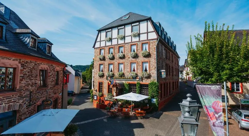 RATSKELLER Hotel & Restaurant - Image 1