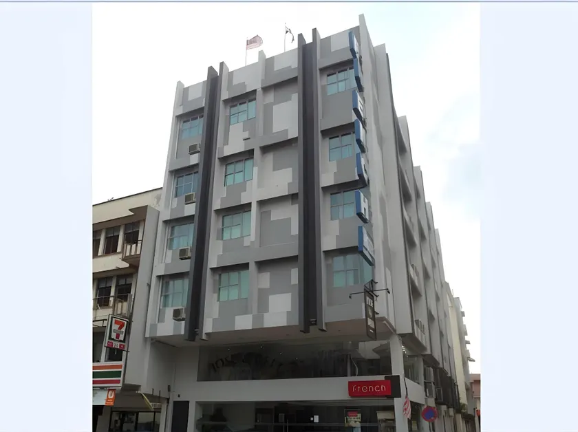 French Hotel - Image 1