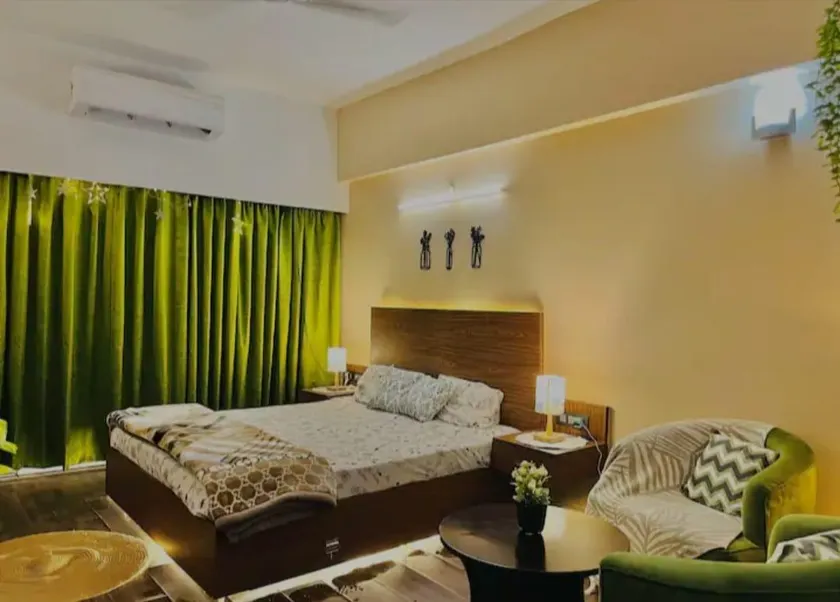Doon Luxe Stay - Image 1