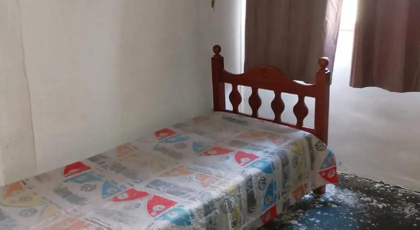Quarto e banheiro particular - Image 1