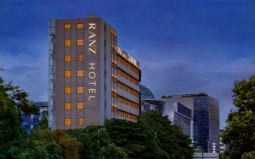 RANZ International Hotel Shenzhen Bao'an Airport - Image 1