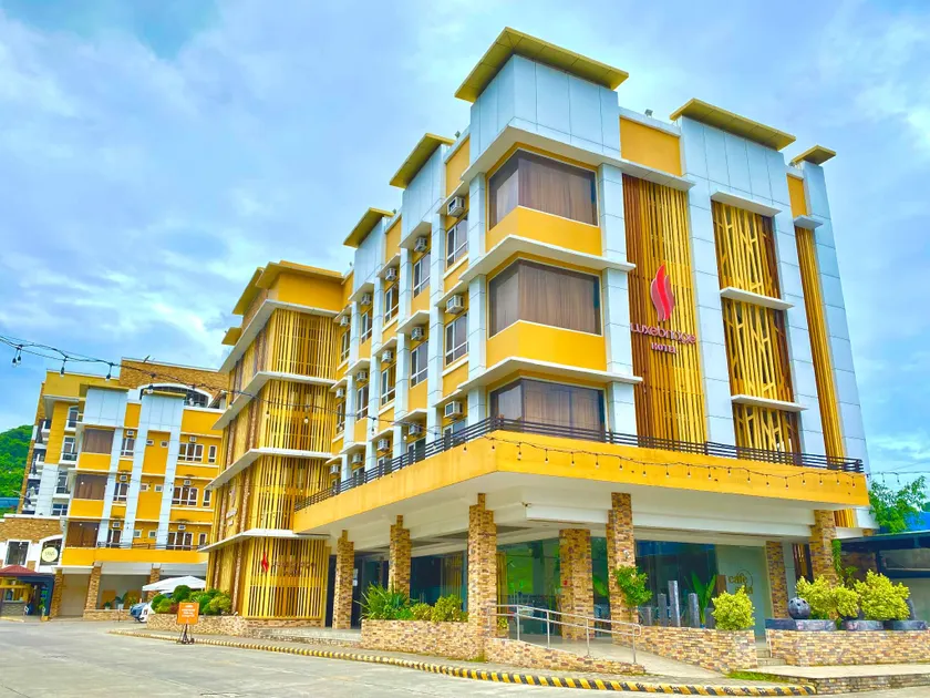 Luxebridge Hotel - Image 1