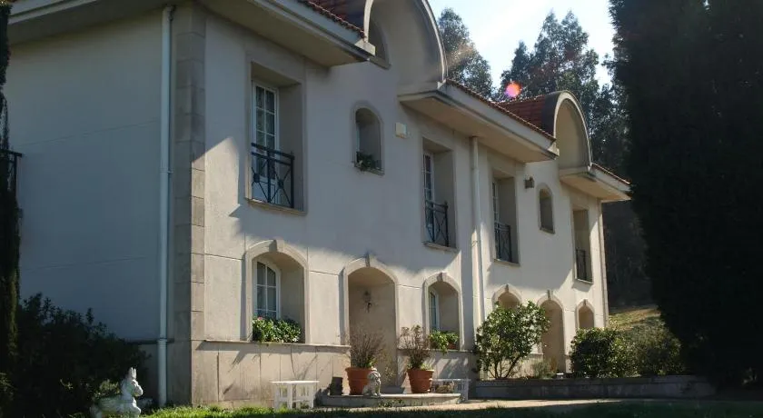LASAILEKU - Image 1