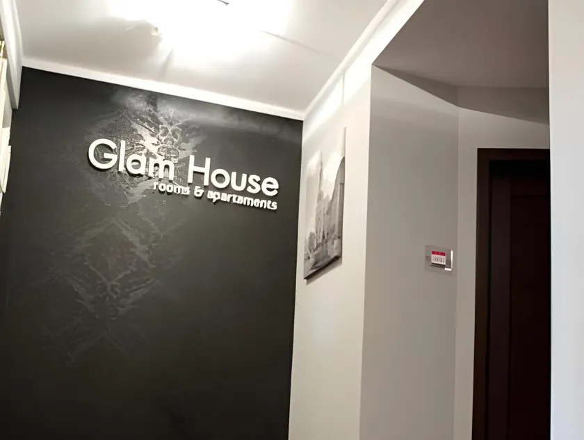 Glam House Apartments - Image 1