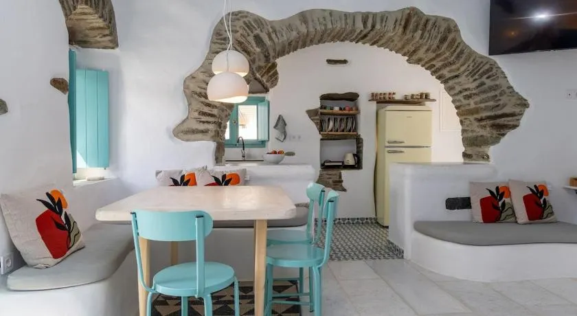 Platia Tinos Cycladic Cottage - Image 1