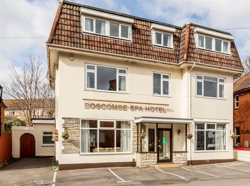 Boscombe Spa Hotel - Image 1