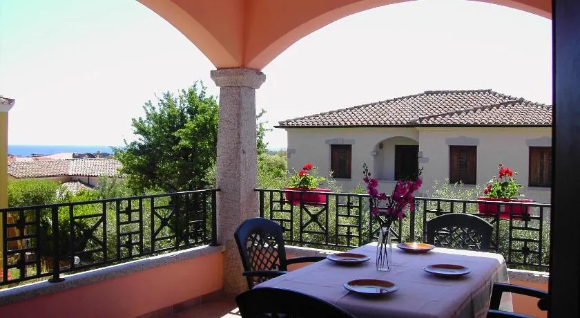 Lisa's lovely house - Image 1