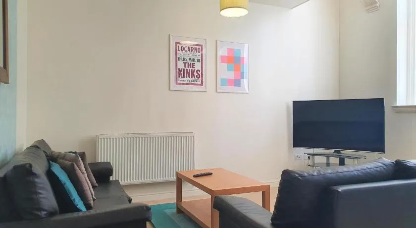 Central Apartments - Spacious 2 Beds - Image 1