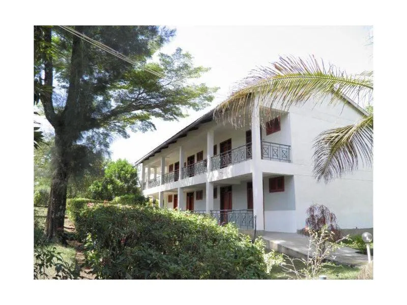 HOTEL HIPPO BUCK - Image 1