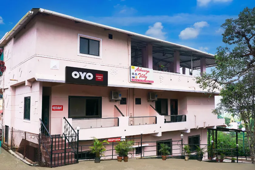Hotel O Aishwarya Valley - Image 1