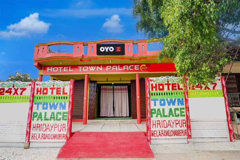 HOTEL O TOWN PALACE - Image 1