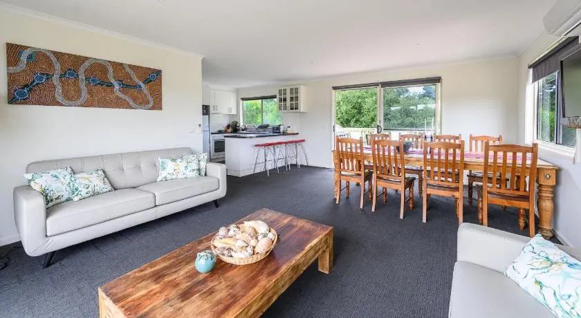 Pleiades Venus Bay pet friendly - Image 1