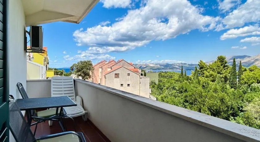 Guest House Sol - Image 1