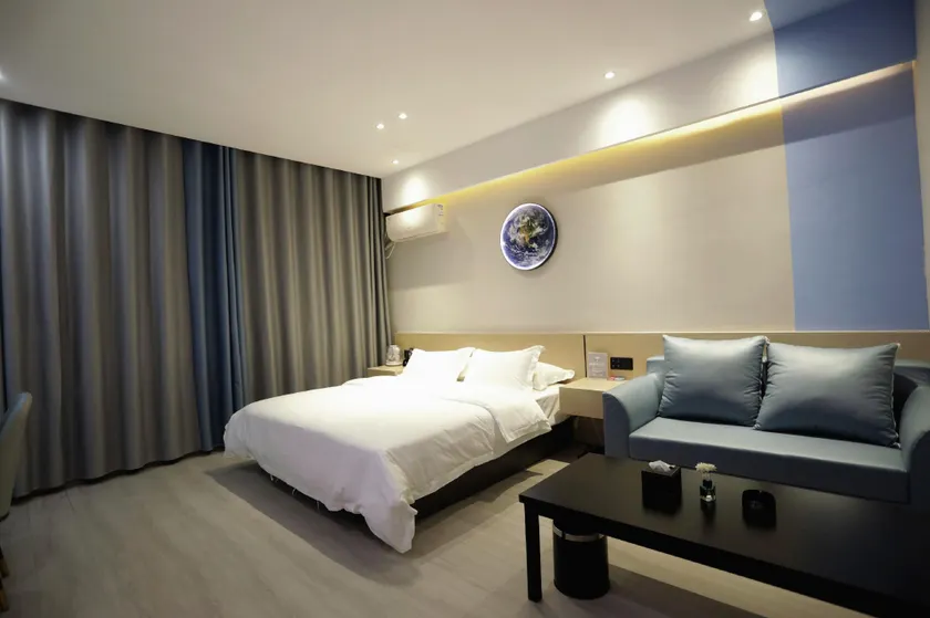 Panda Smart Future Hotel - Image 1
