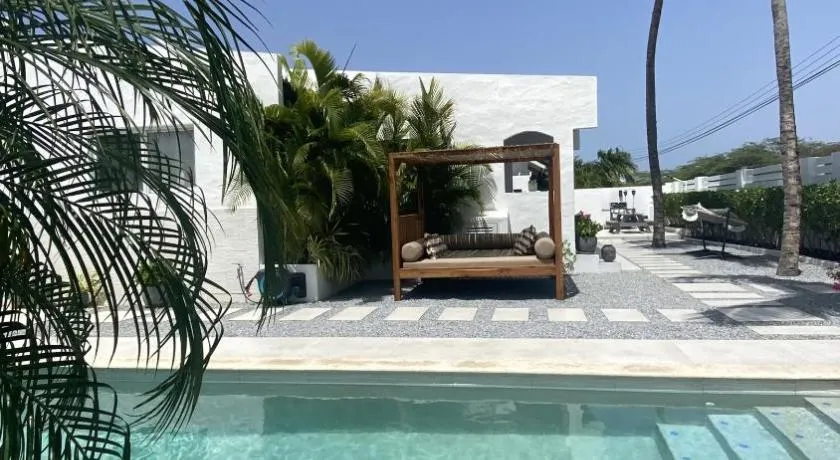 Movida Inn Aruba - Image 1