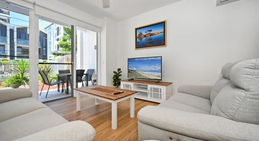 Bokarina Beachside Escape - 6 Guests - Image 1