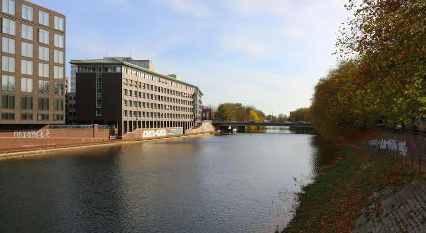 Schönes Zwei-Zimmer-Apartment in der Bremer City - Image 1