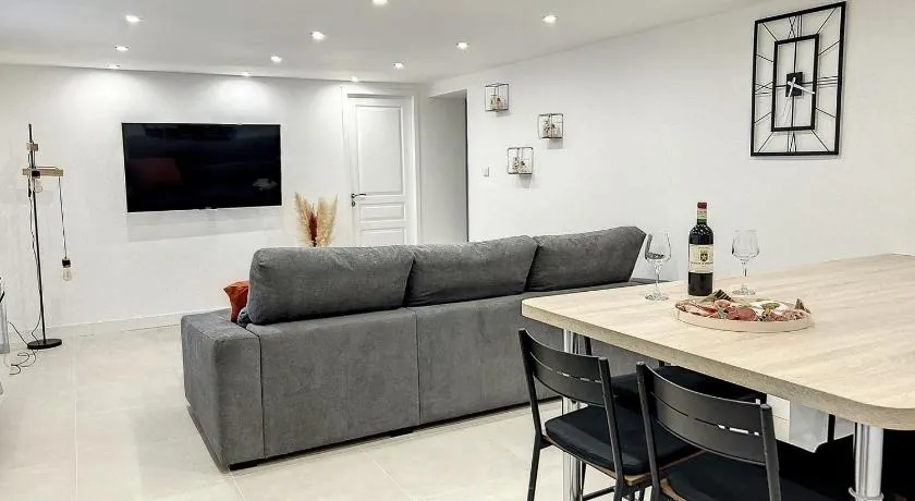 LoveRoom - Au Loge Love - Image 1