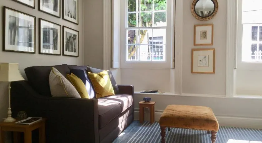 Fabulous Apartment in Historic House in St Aubin - Image 1