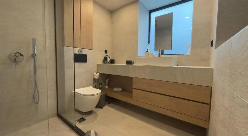 Myronos suite with plunge pool - Image 1