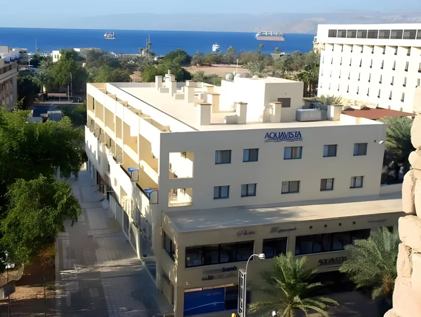 Aquavista Hotel & Suites - Image 1