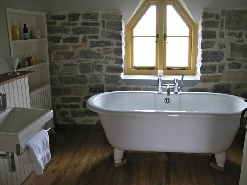 Godney Post House - Image 1