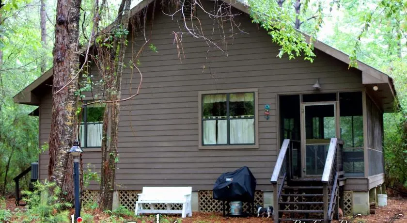 The Meadow Cabin - Image 1
