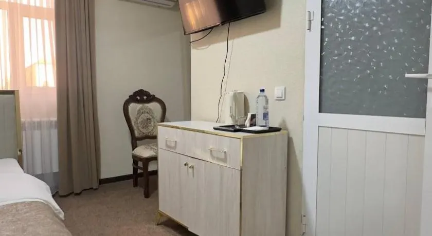 Al-Xorazmiy Hotel - Image 1