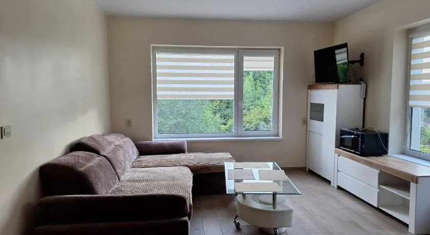 Rent Olamit - Image 1