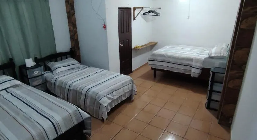Casa Amarilla hostel - Image 1