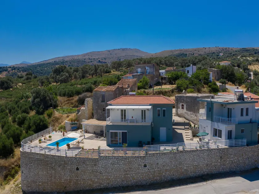 Luxury Villa In Agia Triada With Swimming Pool - Image 1
