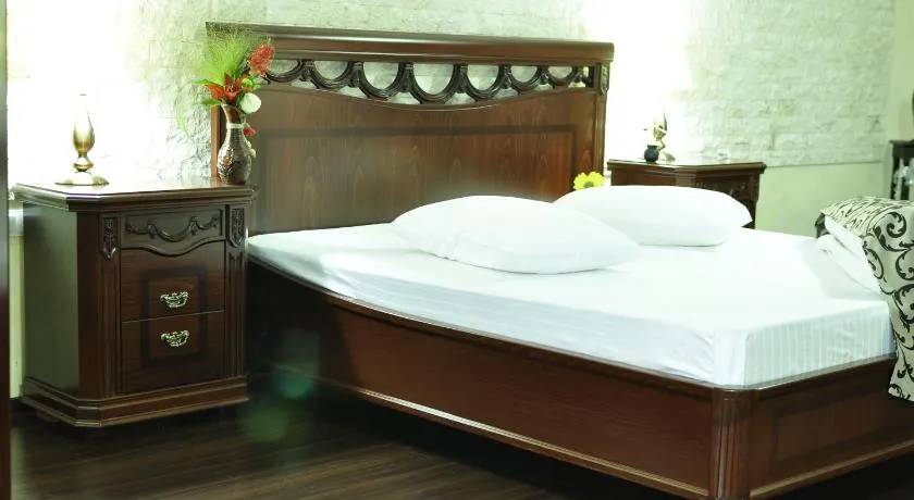 Hotel Restaurant Elite - Image 1