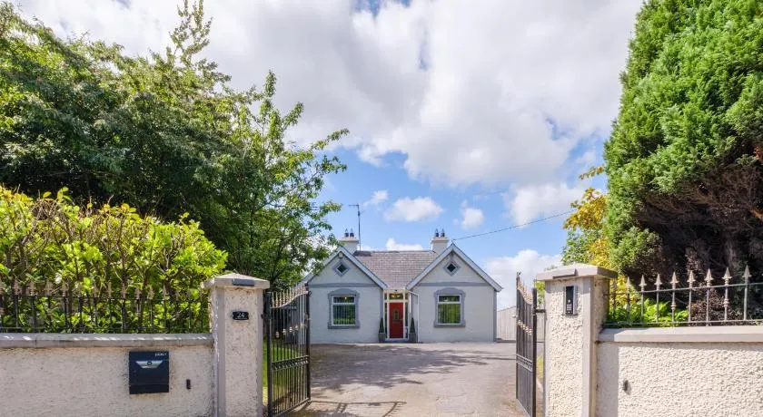 Clanrye House Guest Accommodation - Image 1