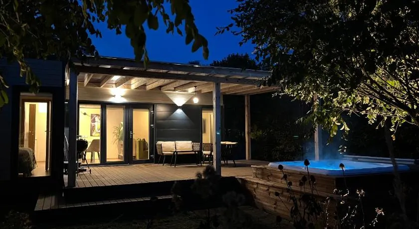 Eden House - Image 1