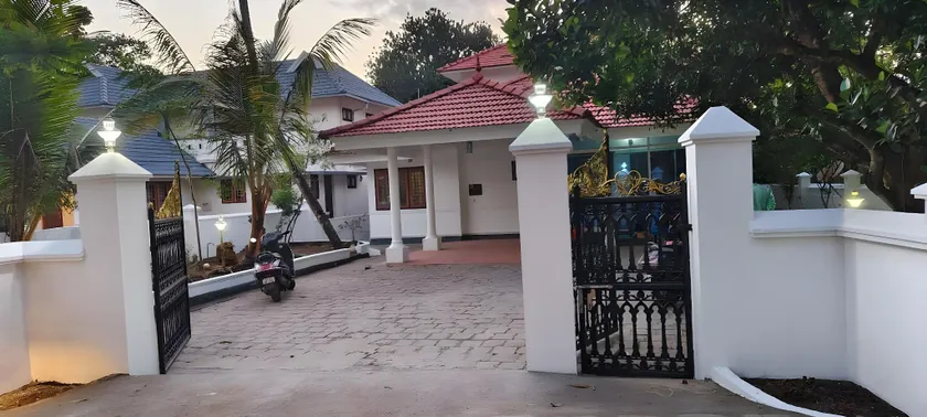Beautiful Spacious Villa  at Kottayam - Image 1