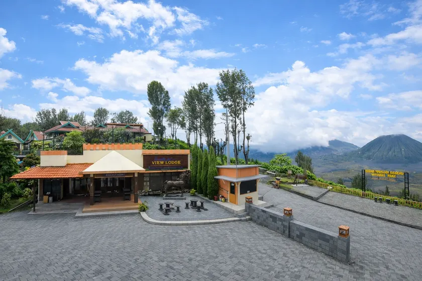 Lava View Lodge - Image 1