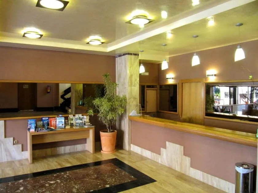 Apartamentos Ms Alay - Image 1