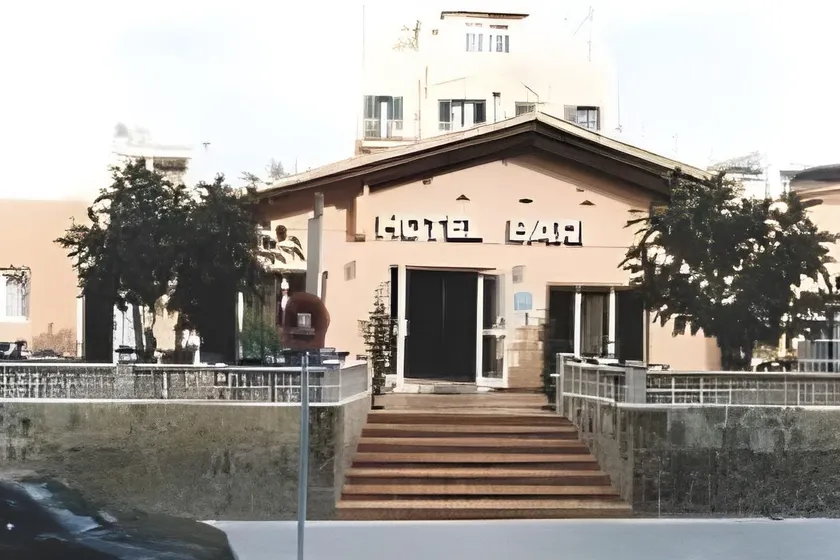 Hotel Bari - Image 1