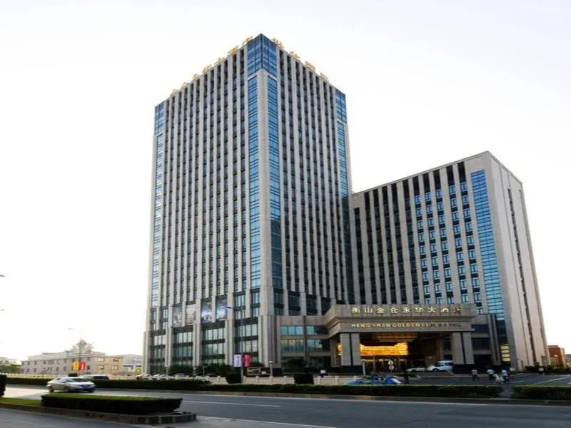 Golden Richard Hotel - Image 1